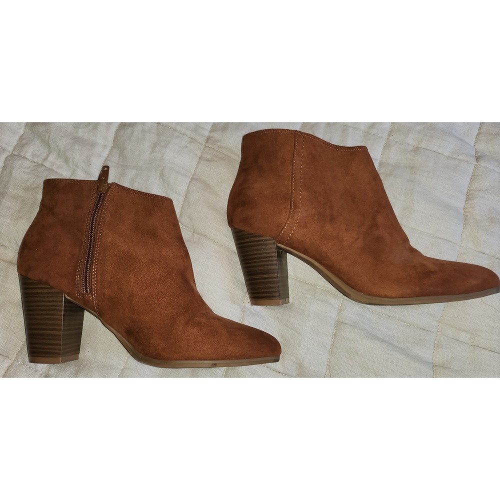 Old Navy women's brown ankle boots‎ size 7 1/2 Good Used Condition